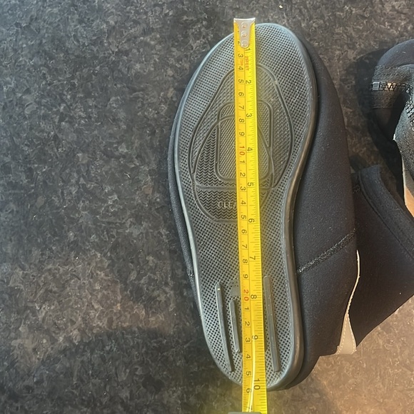 NWT Performance Neoprene Booties - Picture 5 of 5